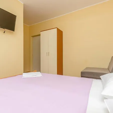 Guest house Rooms Summer Chill 3*